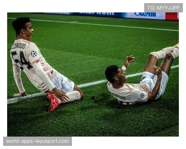 凯恩拉开差距，乌尊与格林伍德紧随其后，其余球员落后明显